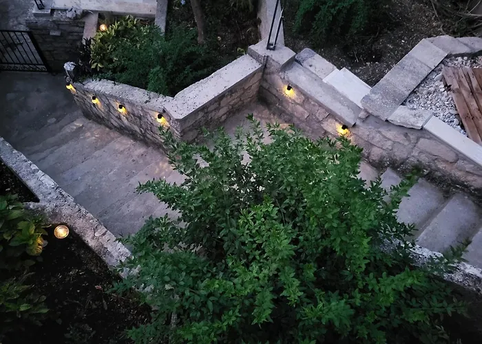 Mila In * Korčula
